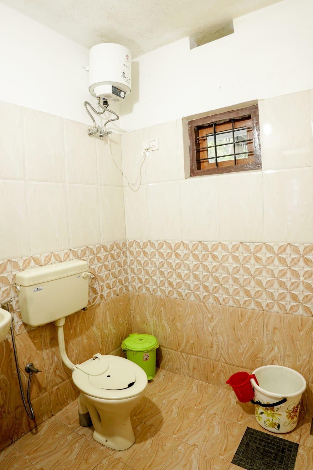 Koonamparayil Home Stay Munnar Anaviratty-Family Only Eksteriør billede